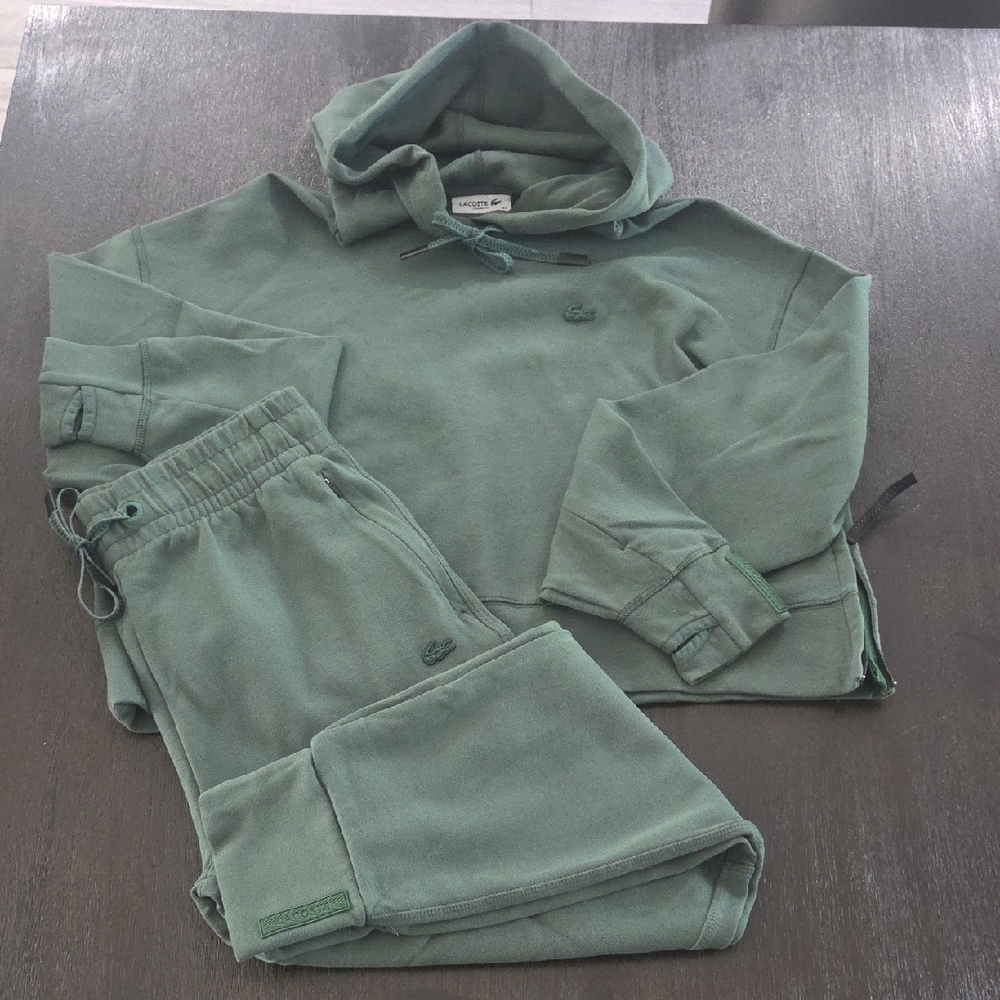 Pre-Loved Lacoste Women's Jogger Set In Sage green - Top 42 / Bottom 38